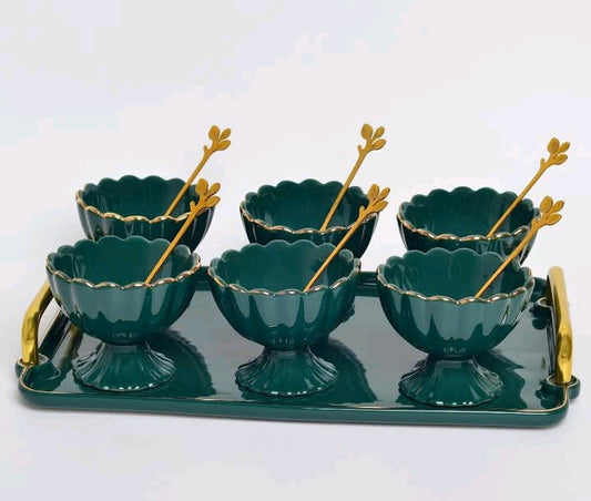 Ensemble de Vaisselle en Céramique avec Bordures Dorées